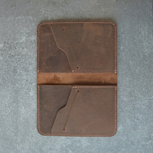 Étui à cartes en cuir artisanal - Product Image 1