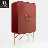 Meuble de maison design, rouge, luxe, avec pieds en métal doré, buffet à double porte, armoire pour villa, hôtel, salon