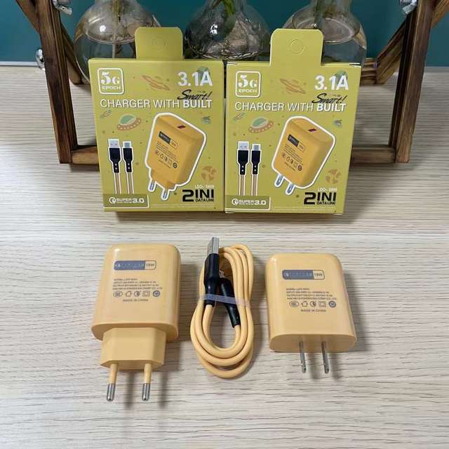 Wholesale Chino Cargador Portatil Para Celular Con Cable Y Embalaje