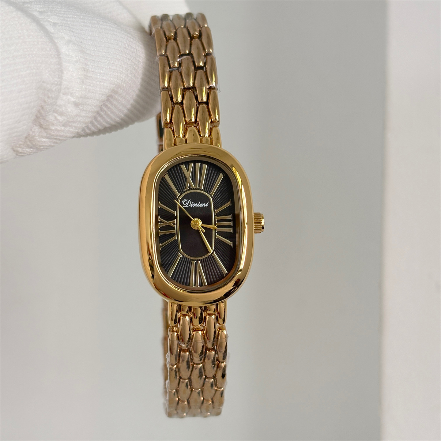 Oval Vintage Analog Quartz Wrist Watch with Roman Numerals Alloy Steel Amazon.com: Gosasa Retro Oval Women main image 3