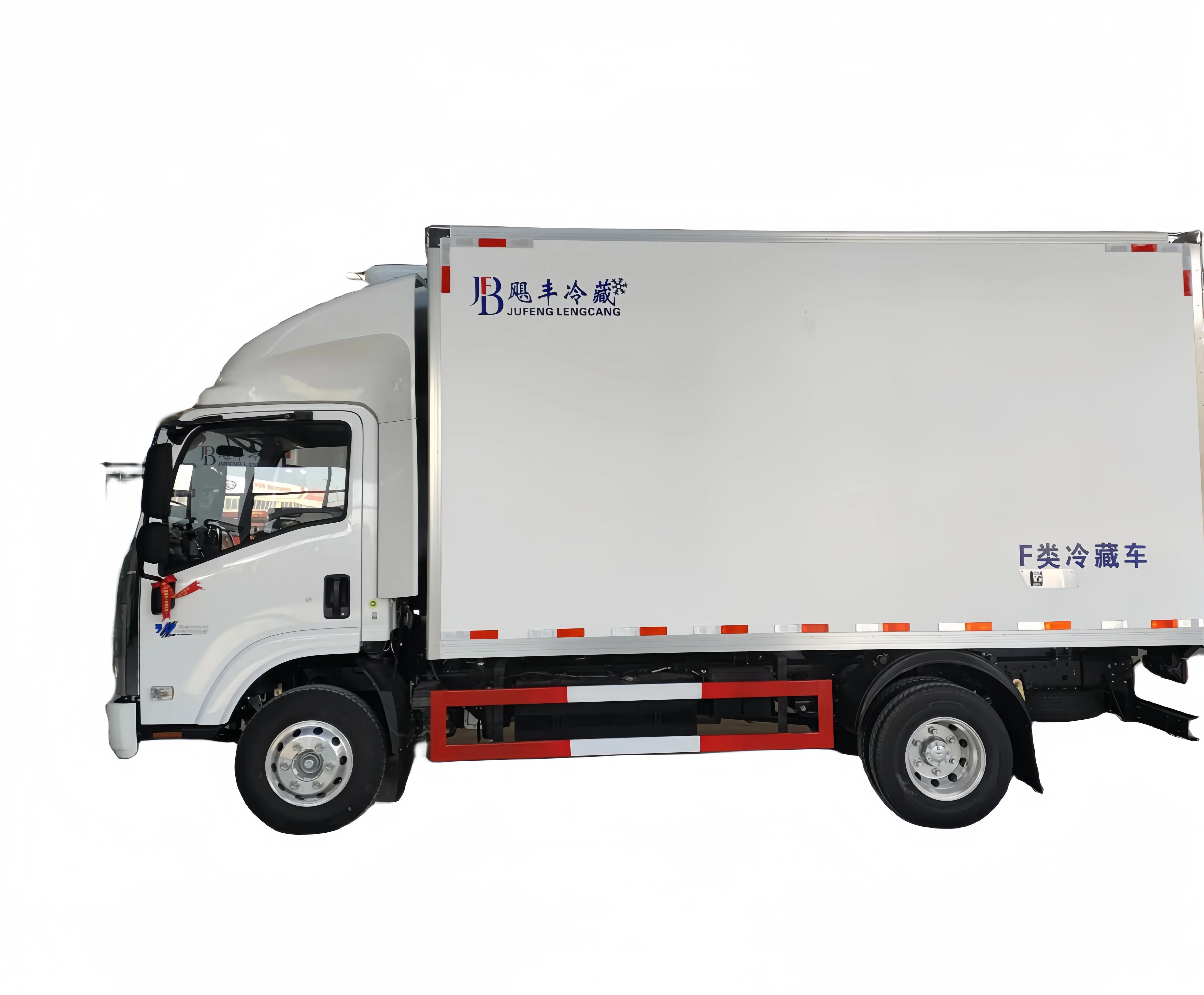 ISUZU 700P रेफ्रिजरेटेड वैन ट्रक मिनी रेफ्रिजरेटेड ट्रक का उपयोग किया गया