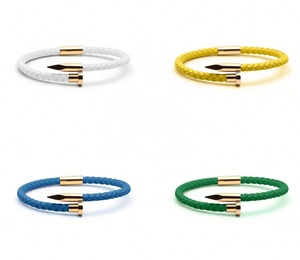 Bracelet tressé Zyo tendance et simple pour homme, style punk, bracelet en acier inoxydable et cuir véritable PU pour femme, avec clou M - Product Image 1