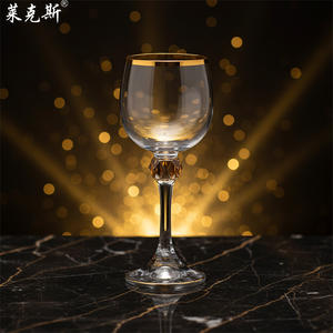 Copa de <span class=keywords><strong>Vino</strong></span> de Cristal <span class=keywords><strong>Blanco</strong></span> de Tallo Largo Hecha a Mano de Lujo con Borde Dorado Incrustado con Logotipo Personalizado al por Mayor, Copa de <span class=keywords><strong>Vino</strong></span> Tinto - Product Image 1