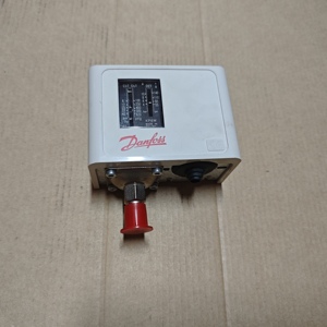 Anneau de piston <span class=keywords><strong>pour</strong></span> interrupteur de pression Dassaw <span class=keywords><strong>pour</strong></span> <span class=keywords><strong>compresseur</strong></span> d'<span class=keywords><strong>air</strong></span> à piston 30bar/40bar, commande marche/arrêt - Product Image 1