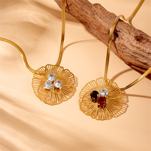 Flower Pendant Necklace Gold Plated Stainless Steel Hollow Design With Crystal Stones Party Jewelry Accessory - Product Image 1