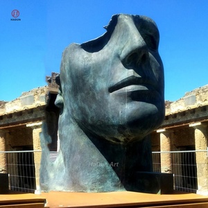 Sculpture de pelouse en métal moderne, art en bronze, statue abstraite de visage humain par Igor <span class=keywords><strong>Mitoraj</strong></span> - Product Image 4