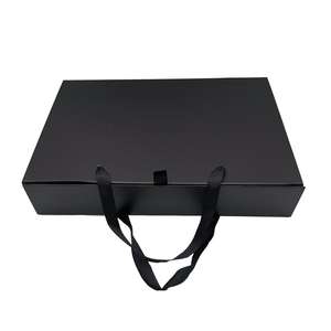 कस्टम केवल लोकप्रिय ब्लैक बॉक्स Foldable कपड़े बॉक्स संभाल पैकेजिंग कागज बॉक्स के साथ कस्टम फोम डालने - Product Image 2