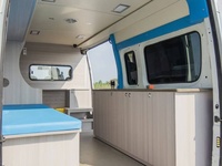 Camion médical mobile diesel Maxus V70 de fabrication chinoise avec caméra de radiographie, transmission automatique, utilisation clinique, ambulance