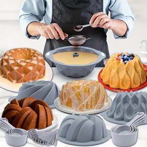 26 buah Set peralatan kue silikon kecil, alat memanggang perlengkapan dapur sendok ukur Muffin cetakan kue persegi panjang - Product Image 4