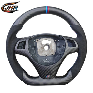 พวงมาลัยคาร์บอนไฟเบอร์แบบด้านสำหรับ <span class=keywords><strong>BMW</strong></span> <span class=keywords><strong>E90</strong></span> พร้อมปลอกหุ้มอัลคันทาร่า พวงมาลัยสปอร์ตแบบกำหนดเอง  ใช้แทนของแท้ได้ - Product Image 1