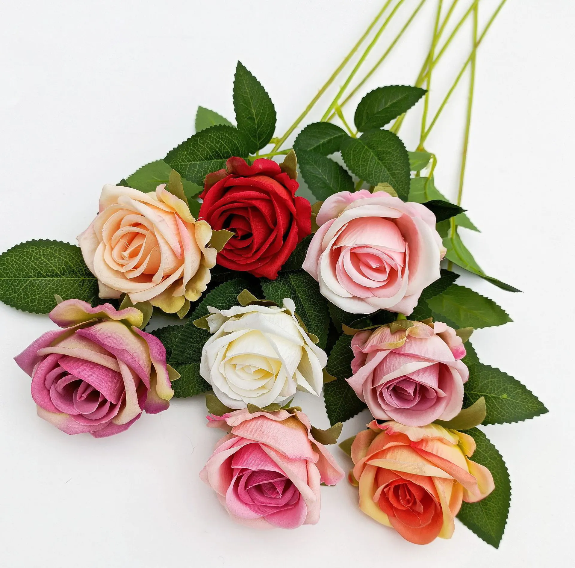 結婚披露宴の装飾のための新着カラフルなシルク人工ローズバルク卸売シングルステムローズ造花