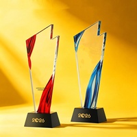 Plaque de récompense en verre cristal coloré minimaliste écologique de haute qualité, trophée médaille gravé pour les performances exceptionnelles - Vente en gros
