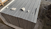 Pierre de pavage en granit gris foncé flammé 244x60x5cm, pierre de pavage extérieure épaisse, finition de surface antidérapante, livraison à domicile