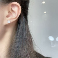 Orecchini a lobo minimalisti Princess Square in oro bianco 18K con diamanti coltivati in laboratorio, orecchini raffinati, ear cuff, orecchini con diamanti
