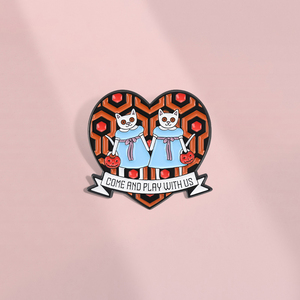 <span class=keywords><strong>Horreur</strong></span> <span class=keywords><strong>Suspense</strong></span> <span class=keywords><strong>Film</strong></span> émail broches sac à dos vêtements broches accessoires métal revers Badge bijoux cadeau pour les Fans amis en gros - Product Image 3