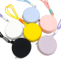 Vente en gros d'étuis de rangement pour sucettes en silicone personnalisés avec des personnages de dessins animés pour sac à couches, sans BPA, étui souple pour sucettes