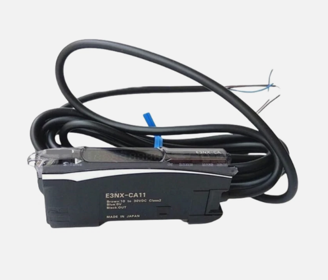 Brand New Original E3NX-CA11 Intelligent Color Fiber Optic Amplifier