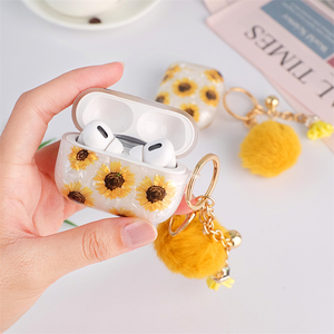 เคสหูฟังไร้สาย TPU แบบนิ่มลายดอกทานตะวัน พร้อมฝาปิดแบบแข็งสำหรับ Airpods 1 2 4 Pro 2 3  พร้อมพวงกุญแจขนปุย - Product Image 3