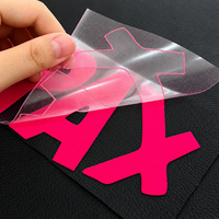Étiquettes en vinyle thermocollant pour vêtements de mode, avec logo personnalisé, design 3D en relief, toucher velours, matière respirante et extensible