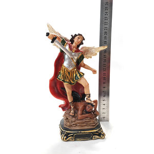 Resina all'ingrosso romana esclusiva St. Michael l'arcangelo sconfiggendo satana statuina decorazione statua angelo ala - Product Image 2