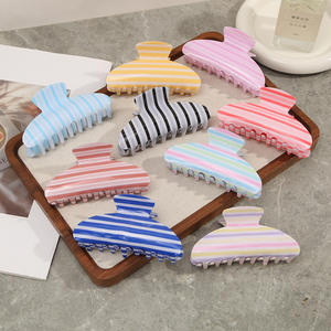 Pince à cheveux en plastique acrylique à rayures de couleur bonbon, style classique, grande taille, personnalisable, pour filles, design simple et élégant - Product Image 2