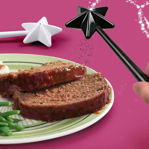 Juego de saleros y pimenteros portátiles al por mayor, dispensador de especias mágico recargable con forma de varita, set de saleros para cocina, comedor y barbacoa - Product Image 4