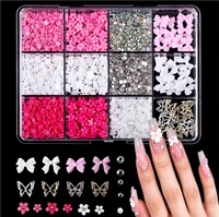 12 compartiments de décorations pour ongles en résine, alliage, strass, fleurs, perles et pierres précieuses, avec motifs ours, rubans roses, nœuds, papillons et cœurs