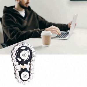 Alivia el Estrés con el Juguete Antiestrés de Metal con Rueda de Engranajes y Cadena, para Mayores de 14 Años, Unisex - Product Image 2