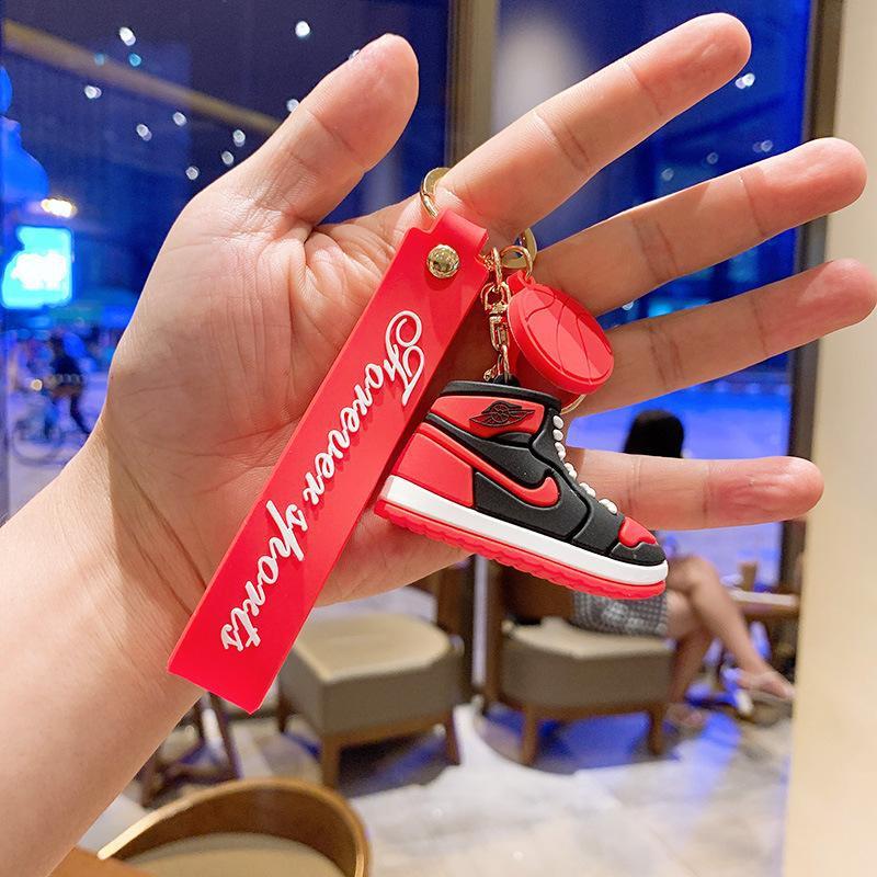 Venta al por mayor llaveros zapatillas nike-Compre online los mejores  llaveros zapatillas nike lotes de China llaveros zapatillas nike a  mayoristas | Alibaba.com