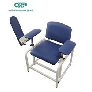 Vente directe d'usine de chaises robustes et durables avec accoudoirs manuels et réglage en hauteur ; chaises pour la collecte de sang et chaises pour la transfusion sanguine. - Product Image 3