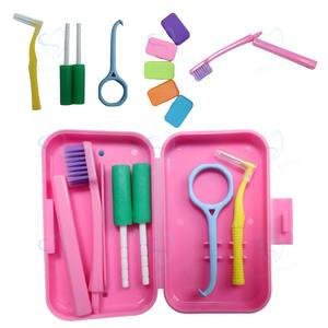 Plástico portátil Cuatro en uno Productos <span class=keywords><strong>de</strong></span> higiene Cepillo <span class=keywords><strong>de</strong></span> dientes <span class=keywords><strong>de</strong></span> ortodoncia Cuidado bucal Kit <span class=keywords><strong>de</strong></span> limpieza <span class=keywords><strong>de</strong></span> dientes <span class=keywords><strong>de</strong></span> viaje dental - Product Image 3