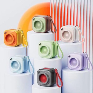 Haut-parleur portable populaire de haute qualité sonore, forme appareil photo rétro, contrôle via application 5.0, sortie 5W, A132, longue autonomie de batterie - Product Image 1