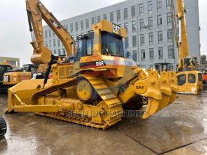 รถปราบดิน D8R แมวมือสอง2000ชั่วโมง | รถตักดินที่ได้รับการรับรองจากแมว | ประสิทธิภาพดั้งเดิม90% + อายุการใช้งานช่วงล่างของ60% + การจัดส่งทั่วโลก - Product Image 4