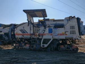 2014 Zuverlässige Gebrauchtmaschine Wirtgen W1900 2000mm Fräsbreite 340kW Motor Straßenreparatur-Fräsmaschine für Autobahnen - Product Image 5