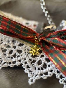 Kalung Hewan Peliharaan dengan Liontin Salju Berenda Elegan dan Baru - Product Image 5