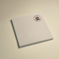 Bloc-notes de bureau auto-adhésif de haute qualité de 3*3 pouces avec logo personnalisé Papier promotionnel pour les hôtels, les écoles et les entreprises
