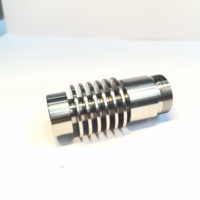 Radiateur de qualité industrielle en acier inoxydable usiné CNC à cinq axes, résistant à la corrosion et à haute conductivité thermique