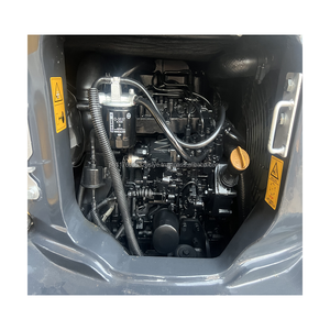 Excavadora Komatsu PC35 Usada, Fabricada en Japón, con Componentes Principales: Motor y Bomba - Product Image 6