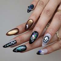 Ongles Press-On Luxueux en Acrylique Effet Laser Floral Irisé avec Chaîne de Perles et Strass, Forme Amande, Personnalisables