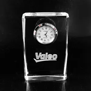 뜨거운 판매 빈 2d 3d 레이저 조각 사진 크리스탈 시계 사용자 정의 에칭 로고 유리 크리스탈 책상 시계 장식 선물