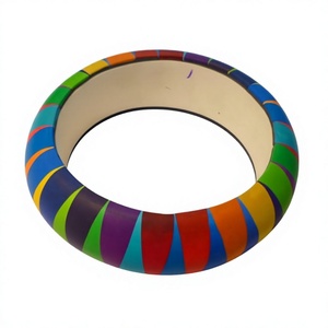 Meilleur ensemble de bracelets ANEES HANDICRAFTS tendance vintage en résine, motif amoureux, multicolore, fantaisie, ethnique, élégant, unisexe - Product Image 2