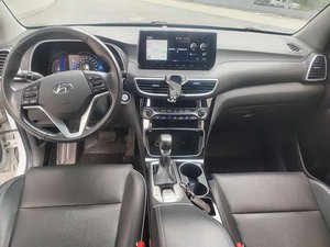 <span class=keywords><strong>Hyundai</strong></span> <span class=keywords><strong>Tucson</strong></span> 2019 280TGDi DCT 2WD Benzina Usata, SUV 5 Posti con Guida a Sinistra, Prezzo Conveniente - Product Image 5