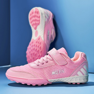 Zapatos de fútbol para niños MDFN con parte superior de malla, suela de goma, entresuela de EVA, zapatos de entrenamiento de otoño para niños y niñas con correa de velcro. - Product Image 4