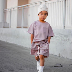 Conjuntos de Ropa de Lana a Cuadros para Niños Pequeños, Camisetas Personalizadas con Logotipo Bordado, Pantalones Cortos con Bolsillos Tipo Cargo y Conjunto de Camisa - Product Image 6