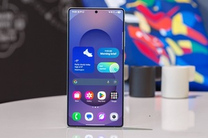 Smartphone Samsung S25 Ultra 5G reconditionné, débloqué, original, 99% NEUF, vente en gros, appareil photo puissant, écran AMOLED, Snapdragon - Product Image 3