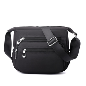 Jiusely Dames Nylon Messenger Bag met bloemenpatroon Crossbody-schoudertas Multi-zakken Lichtgewicht reistas 5L Ritssluiting - Product Image 2
