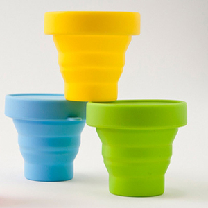 Gobelet pliable en silicone de qualité alimentaire 100% 150 ml, réutilisable, pour eau et café, avec couvercles et boucle - Product Image 6