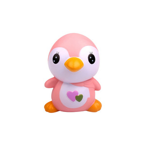 Juguete Antiestrés de Pingüino Rosa de Espuma de Poliuretano con Impresión de Logotipo para Niños de 2 a 4 Años Unisex - Product Image 2
