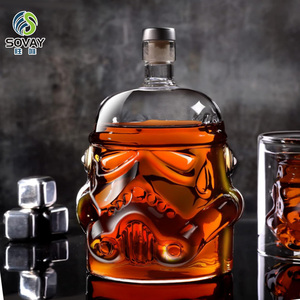 Botella de Vidrio OEM de 750 ml con Diseño de Stormtrooper de Marvel, Botella Blanca con Tapón de Corcho - Product Image 3