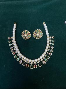 Collier ras du cou multicolore AD Stone avec Maangtikka | Meilleurs bijoux de mariage pour les fiançailles et les anniversaires de mariage - Product Image 4